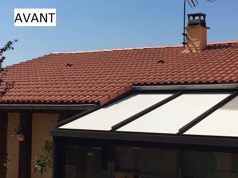 DÉMOUSSAGE ET TRAITEMENT DES TUILES Bien traîté, votre toit vous protège mieux