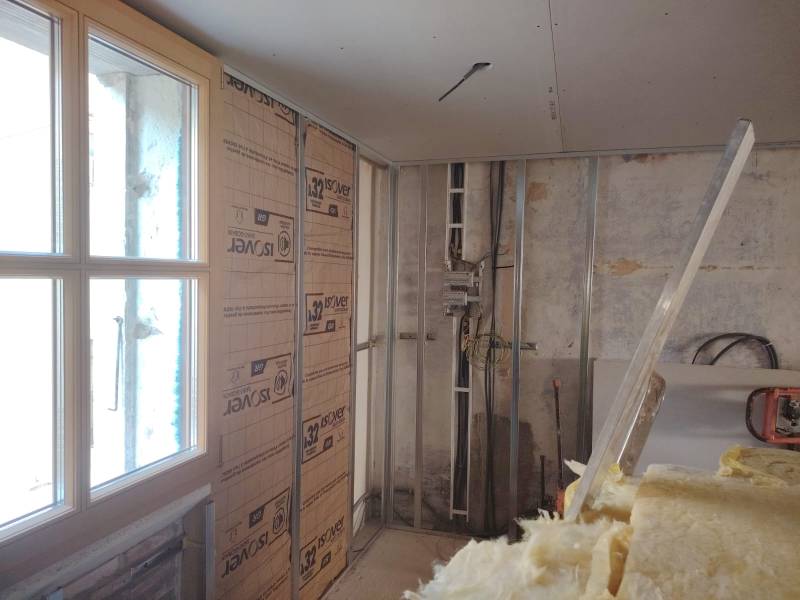 Isolation intérieure de la maison avec entreprise RGE en Ardèche